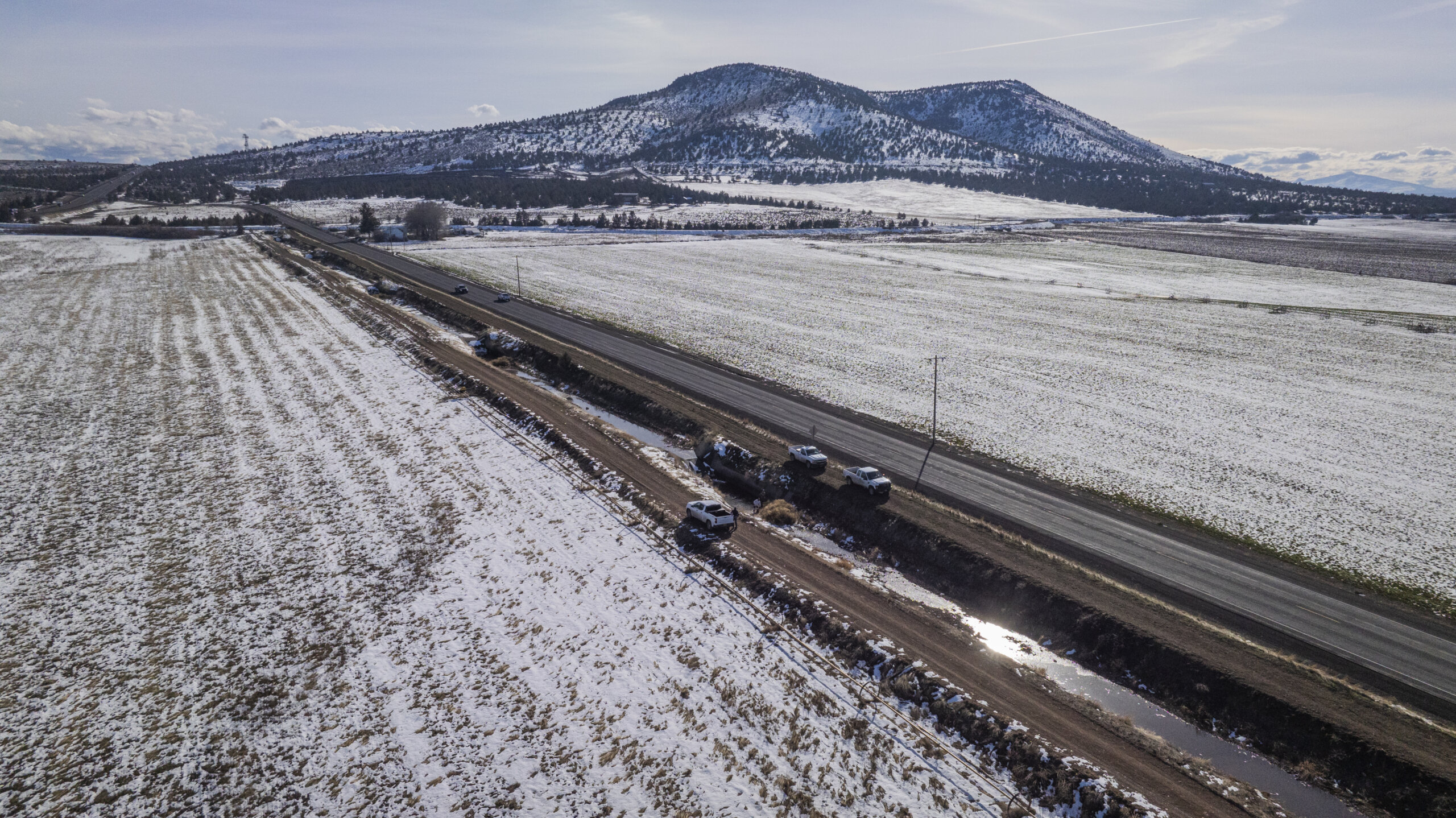 Estimates of Irrigation Water Conveyance Infrastructure Extents and Composition and the Potential Water, Energy, and Economic Benefits of Modernization in the Western U.S.
